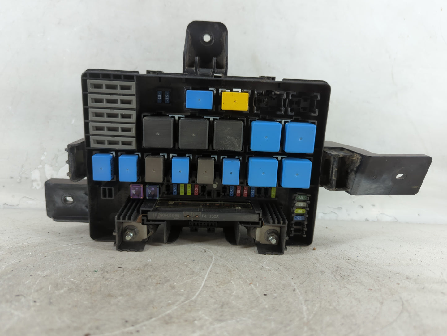 2009-2012 Hyundai Genesis Fusebox Fuse Box Panel Relay Module P/N:91205 2M105 Fits Fits 2009 2010 2011 2012 OEM Used Auto Pa