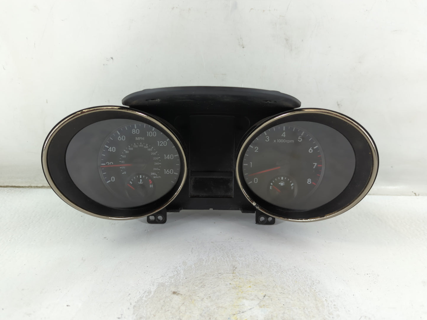 2011-2012 Hyundai Genesis Instrument Cluster Speedometer Gauges P/N:94011-2M150 Fits Fits 2011 2012 OEM Used Auto Parts - Oe