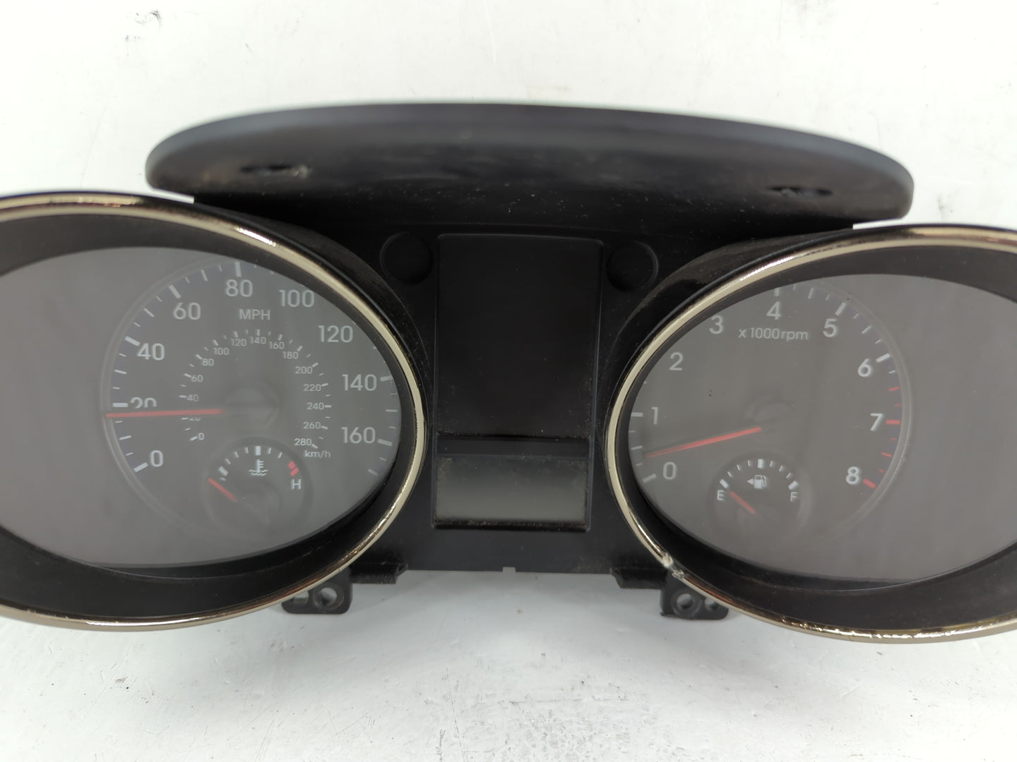 2011-2012 Hyundai Genesis Instrument Cluster Speedometer Gauges P/N:94011-2M150 Fits Fits 2011 2012 OEM Used Auto Parts - Oe
