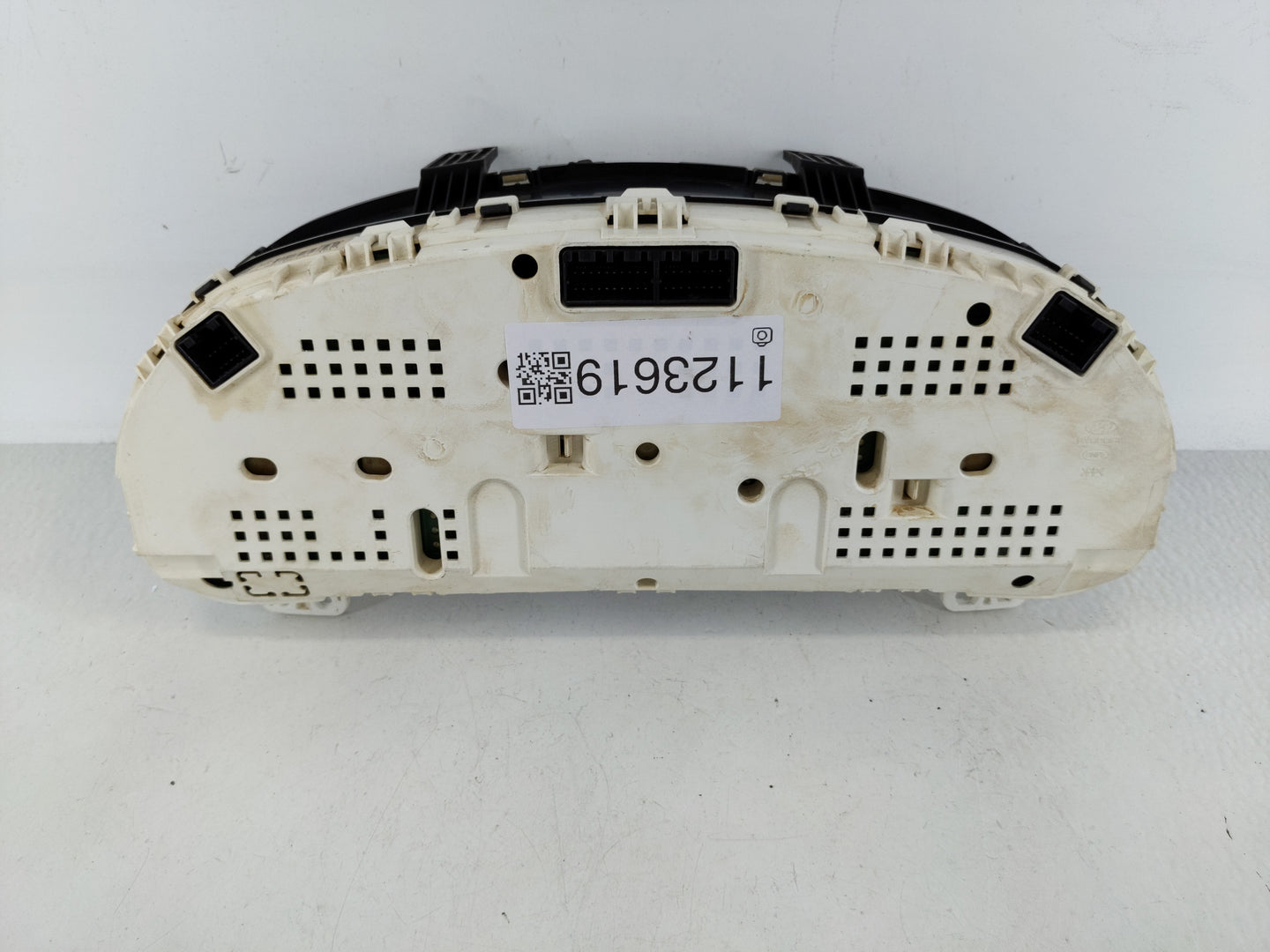 2010-2012 Hyundai Santa Fe Instrument Cluster Speedometer Gauges P/N:94011-0W130 Fits Fits 2010 2011 2012 OEM Used Auto Part