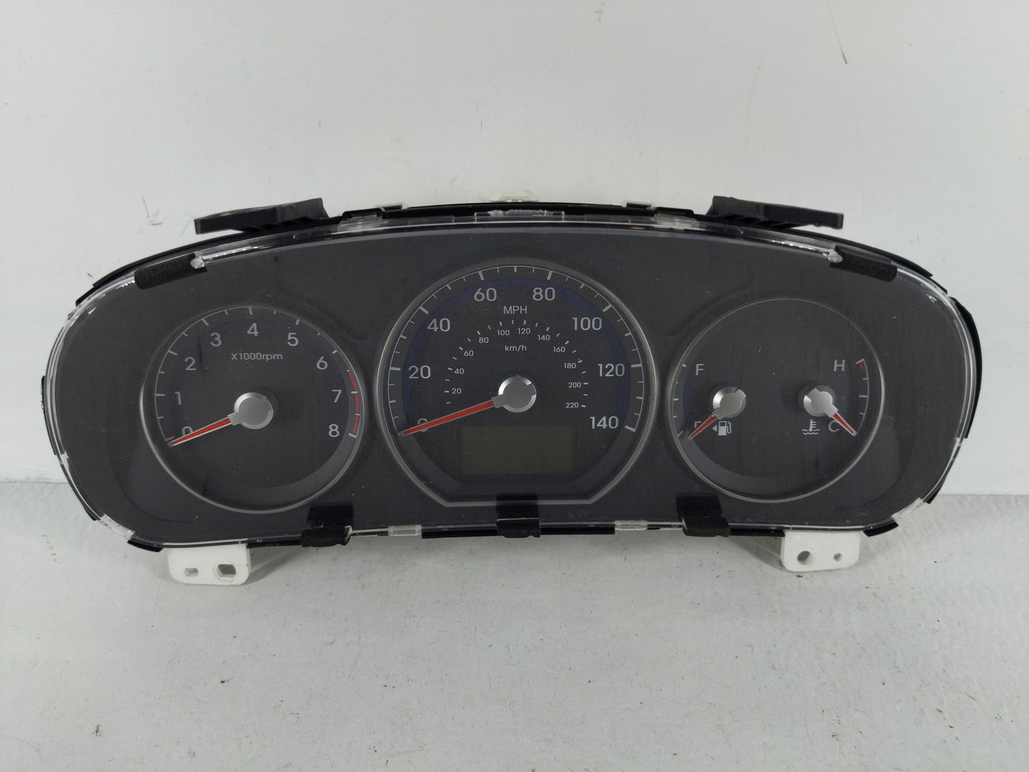 2010-2012 Hyundai Santa Fe Instrument Cluster Speedometer Gauges P/N:94011-0W030CA Fits Fits 2010 2011 2012 OEM Used Auto Pa