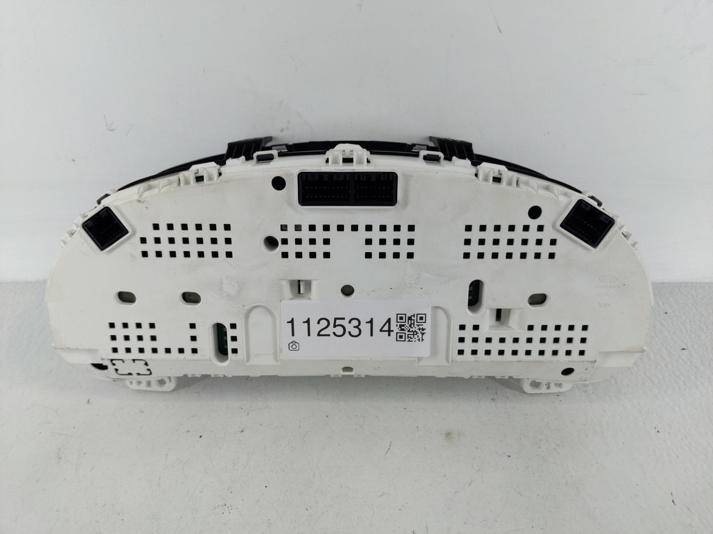 2010-2012 Hyundai Santa Fe Instrument Cluster Speedometer Gauges P/N:94011-0W030CA Fits Fits 2010 2011 2012 OEM Used Auto Pa