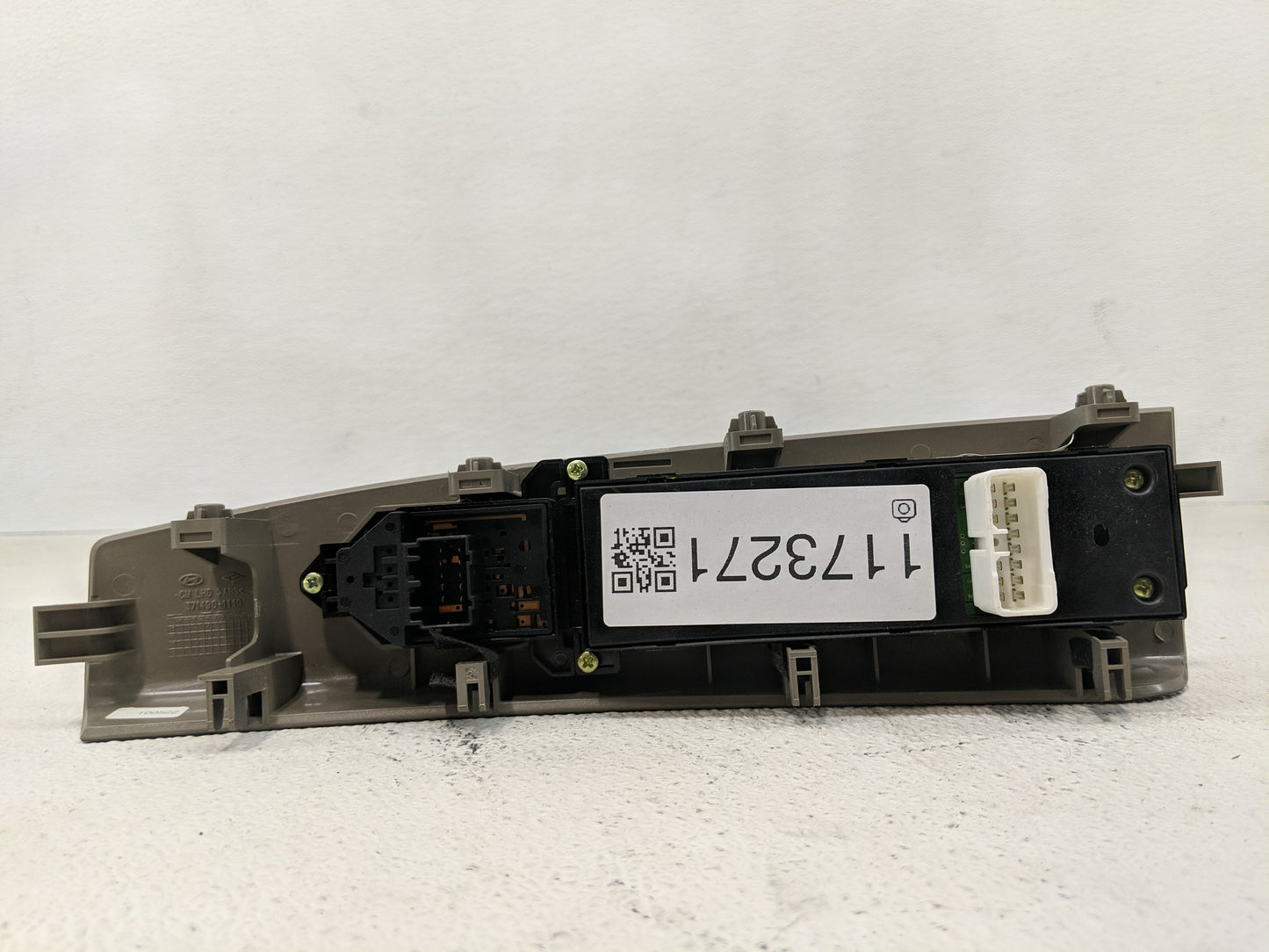 2010-2012 Hyundai Santa Fe Master Power Window Switch Replacement Driver Side Left P/N:93570-23120BS Fits Fits 2010 2011 201