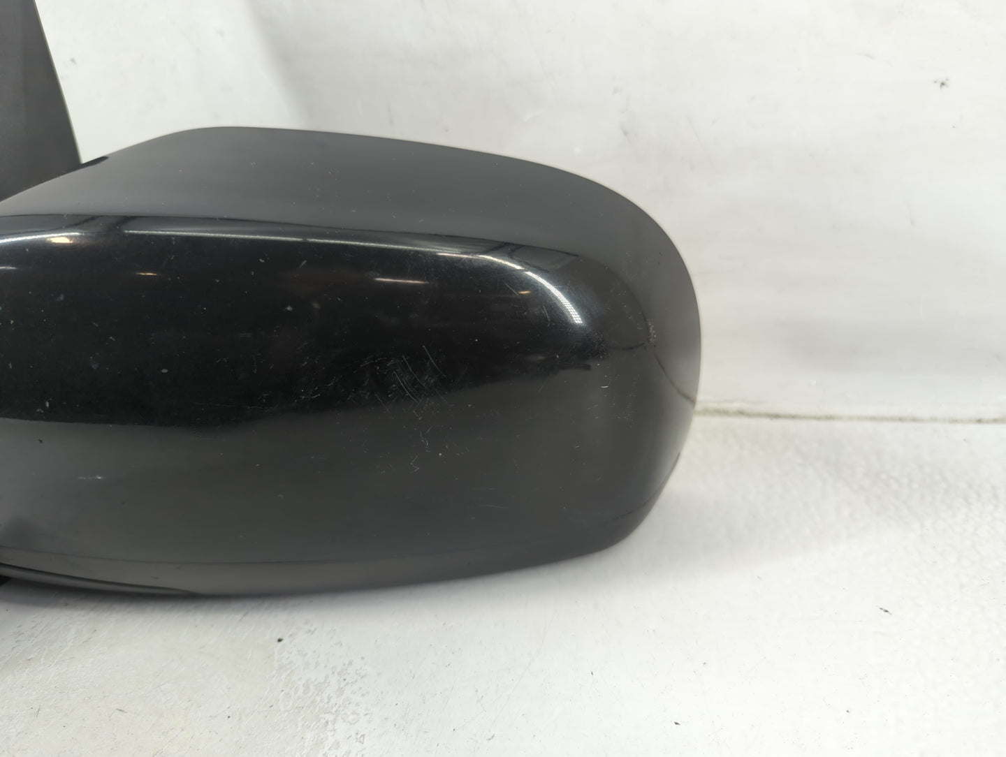 2011 Hyundai Santa Fe Driver Side View Mirror - Left Door Mirror OEM Used - Oemusedautoparts1.com