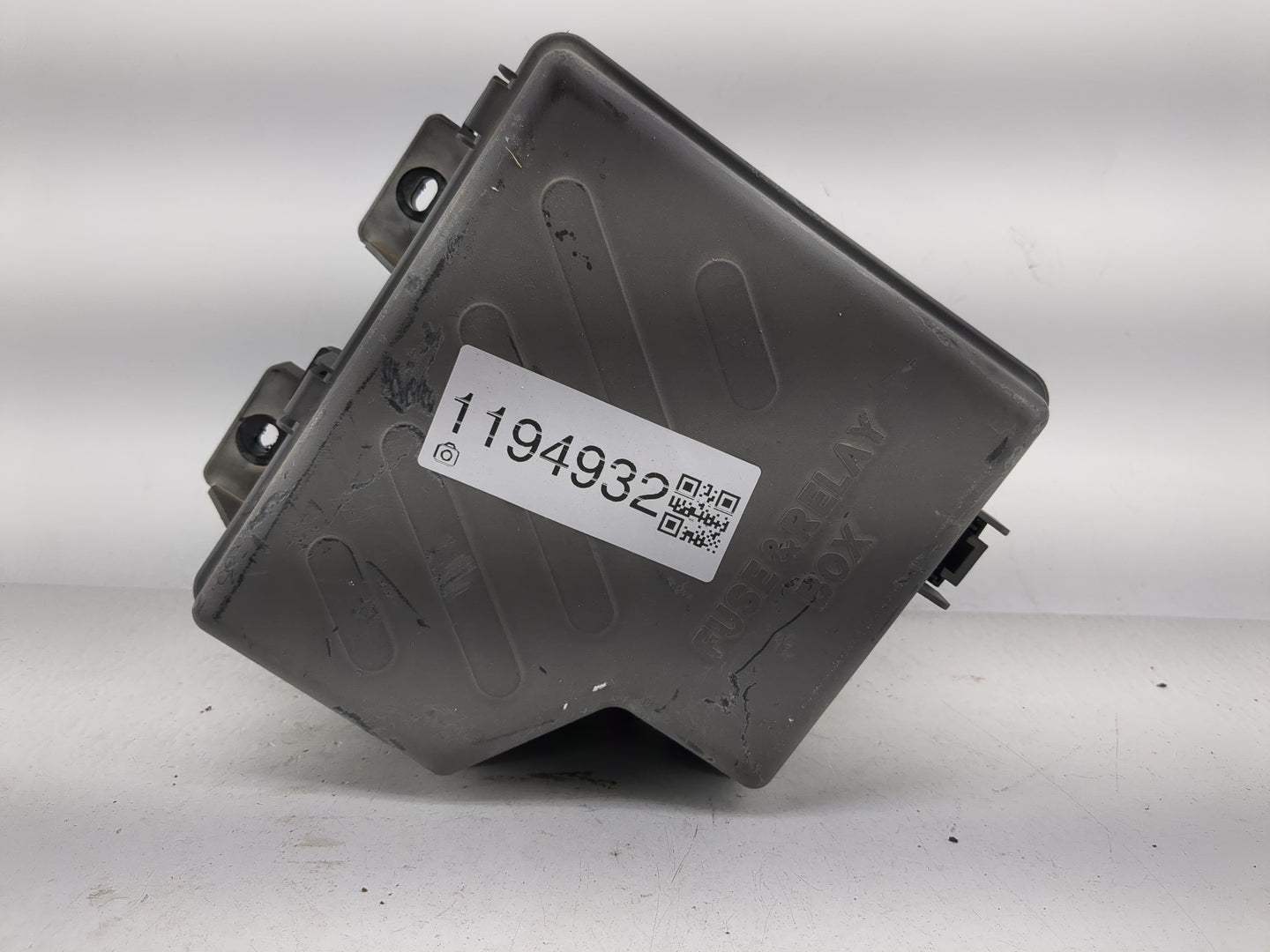 2010-2012 Hyundai Santa Fe Fusebox Fuse Box Panel Relay Module Fits Fits 2010 2011 2012 OEM Used Auto Parts - Oemusedautopar