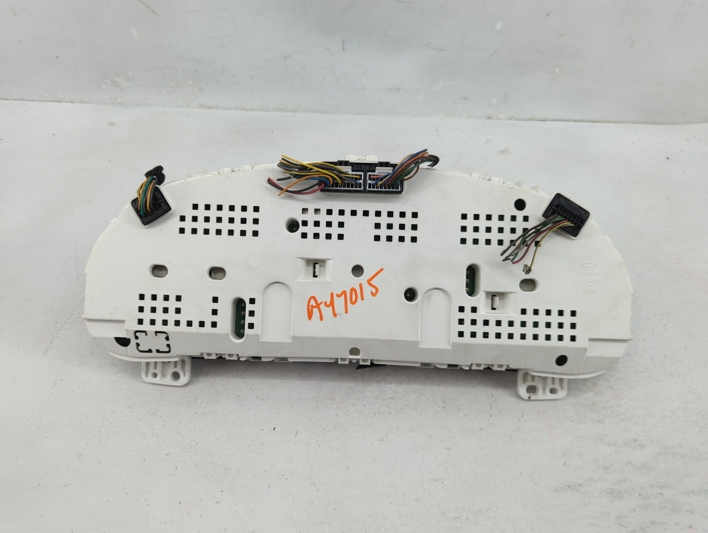 2010-2012 Hyundai Santa Fe Instrument Cluster Speedometer Gauges P/N:94011-0W030CA TN157550-2435 Fits Fits 2010 2011 2012 OE