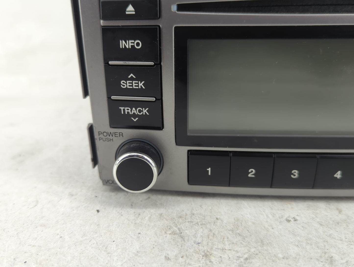 2010-2012 Hyundai Santa Fe Radio AM FM Cd Player Receiver Replacement P/N:96180-0W500CA Fits Fits 2010 2011 2012 OEM Used Au