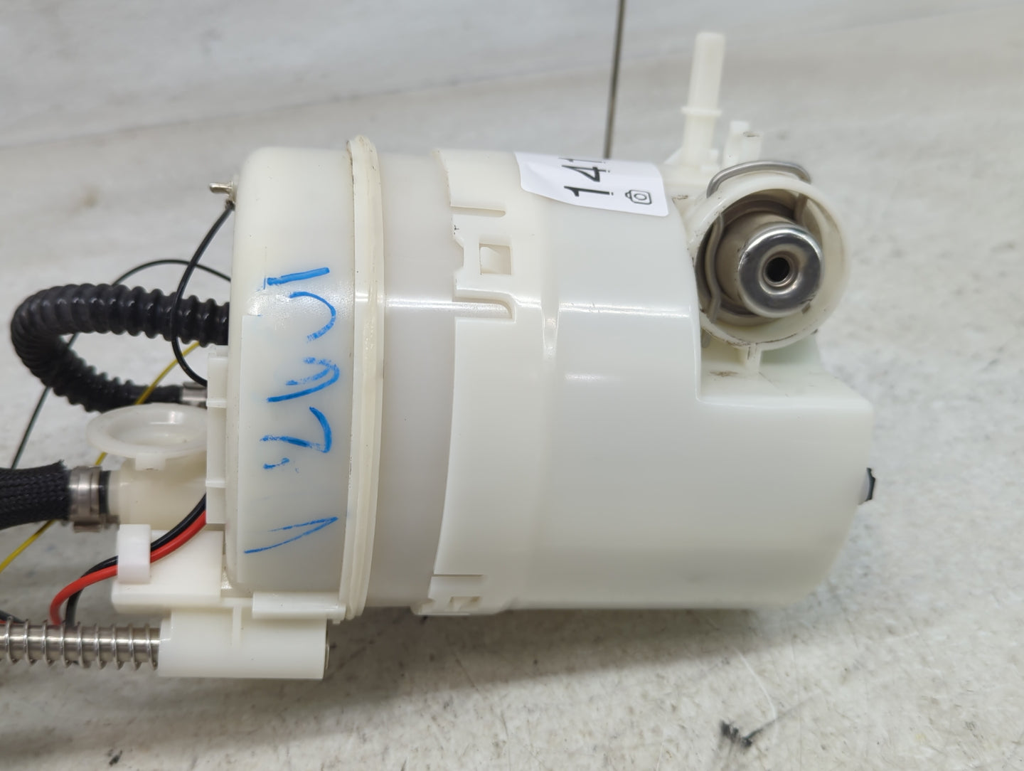 2011-2013 Kia Sorento Electrical Gas Fuel Pump Assembly - Oemusedautoparts1.com