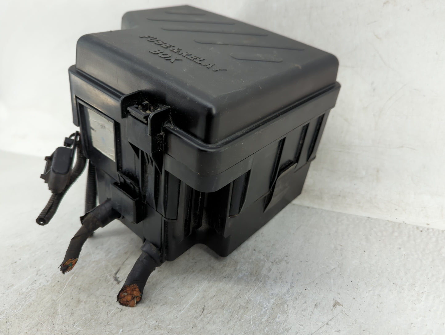 2010-2012 Hyundai Santa Fe Fusebox Fuse Box Panel Relay Module Fits Fits 2010 2011 2012 OEM Used Auto Parts - Oemusedautopar