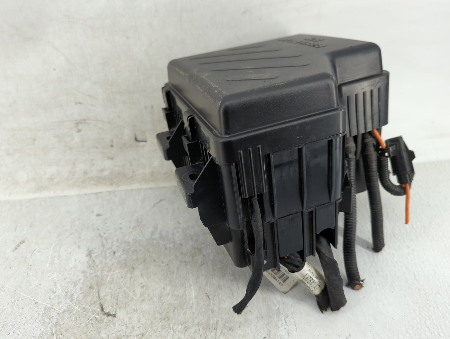 2010-2012 Hyundai Santa Fe Fusebox Fuse Box Panel Relay Module Fits Fits 2010 2011 2012 OEM Used Auto Parts - Oemusedautopar