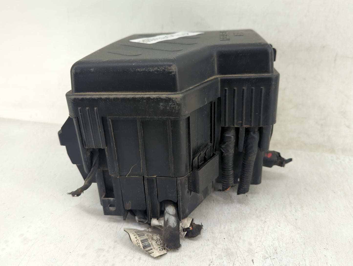 2010-2012 Hyundai Santa Fe Fusebox Fuse Box Panel Relay Module Fits Fits 2010 2011 2012 OEM Used Auto Parts - Oemusedautopar