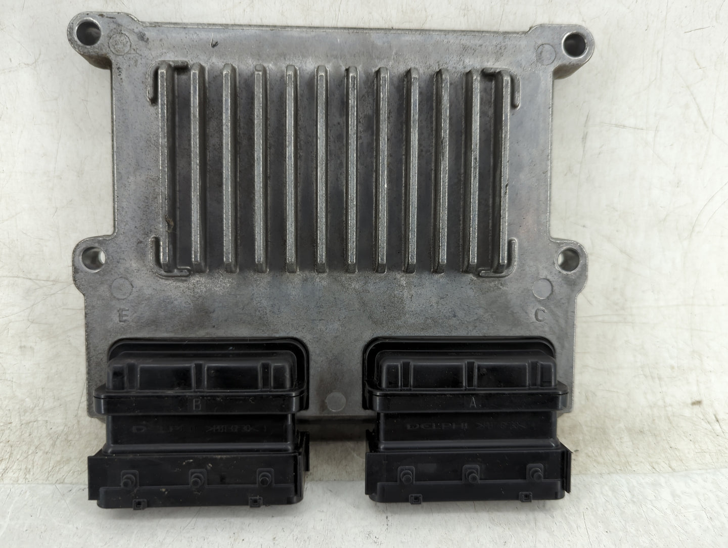 2010-2012 Hyundai Santa Fe PCM Engine Control Computer ECU ECM PCU OEM P/N:39109-3C561 28298091 Fits Fits 2010 2011 2012 OEM