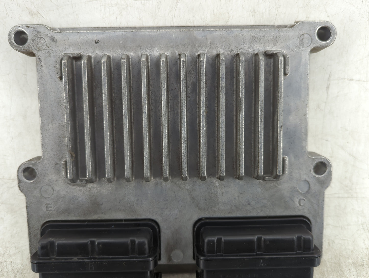 2010-2012 Hyundai Santa Fe PCM Engine Control Computer ECU ECM PCU OEM P/N:39109-3C561 28298091 Fits Fits 2010 2011 2012 OEM
