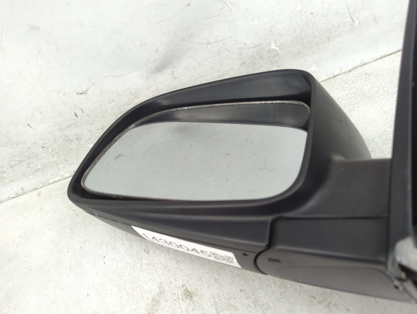2007-2012 Hyundai Santa Fe Driver Side View Mirror - Left Door Mirror OEM Used - Oemusedautoparts1.com