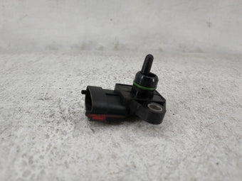 compare product 2010-2012 Hyundai Santa Fe Mass Air Flow Meter Maf Sensor 1488041