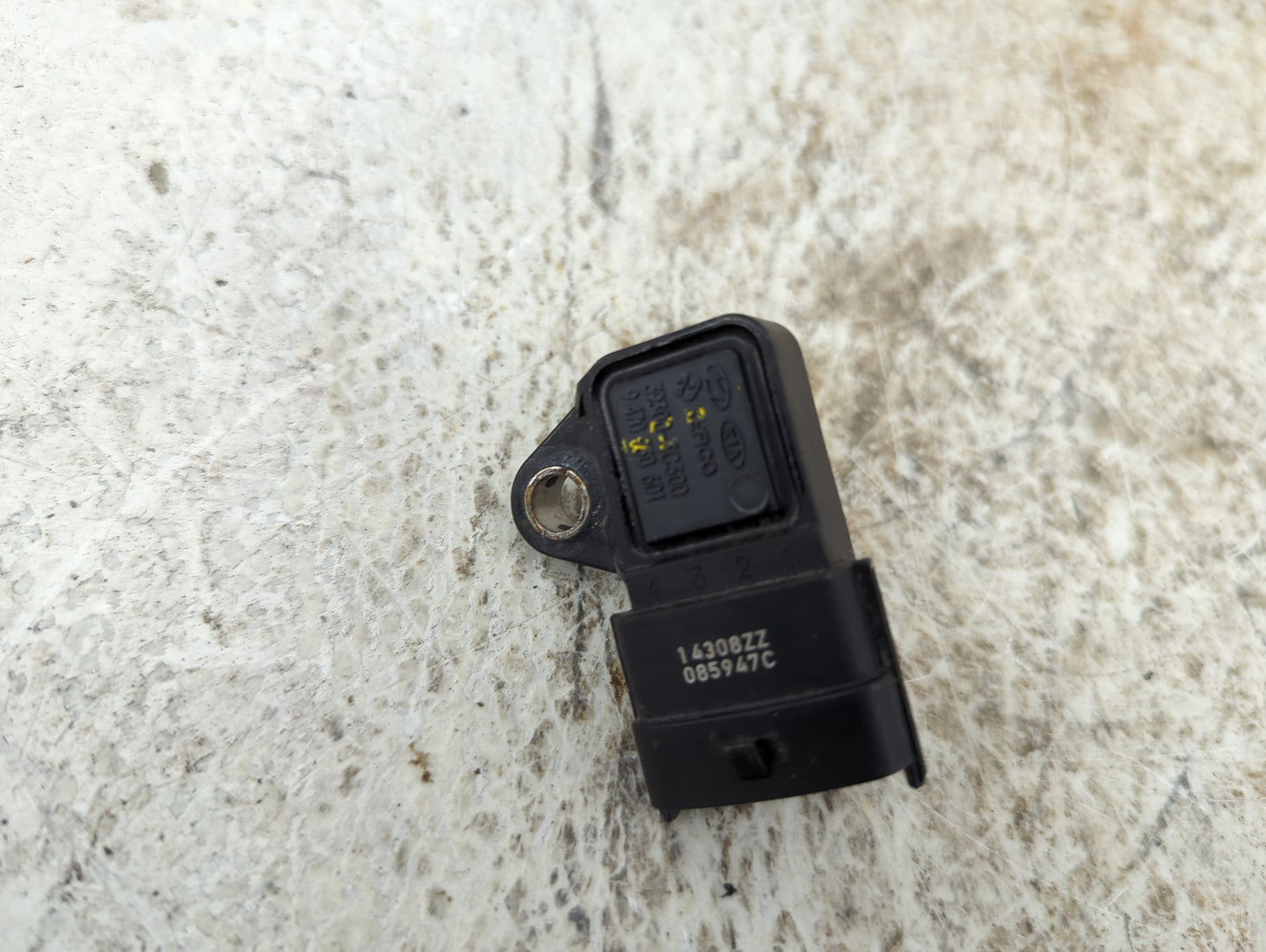 2010-2012 Hyundai Santa Fe Mass Air Flow Meter Maf 1495544 - Oemusedautoparts1.com