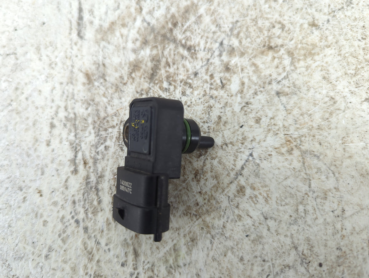 2010-2012 Hyundai Santa Fe Mass Air Flow Meter Maf Sensor 1495544 - Oemusedautoparts1.com