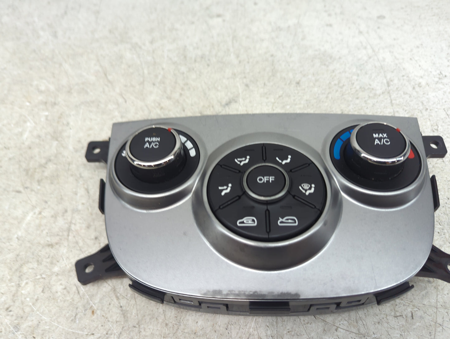 2010-2012 Hyundai Santa Fe Climate Control Module Temperature AC/Heater Replacement P/N:Q138W01Z 97250-0W101CA Fits OEM Used