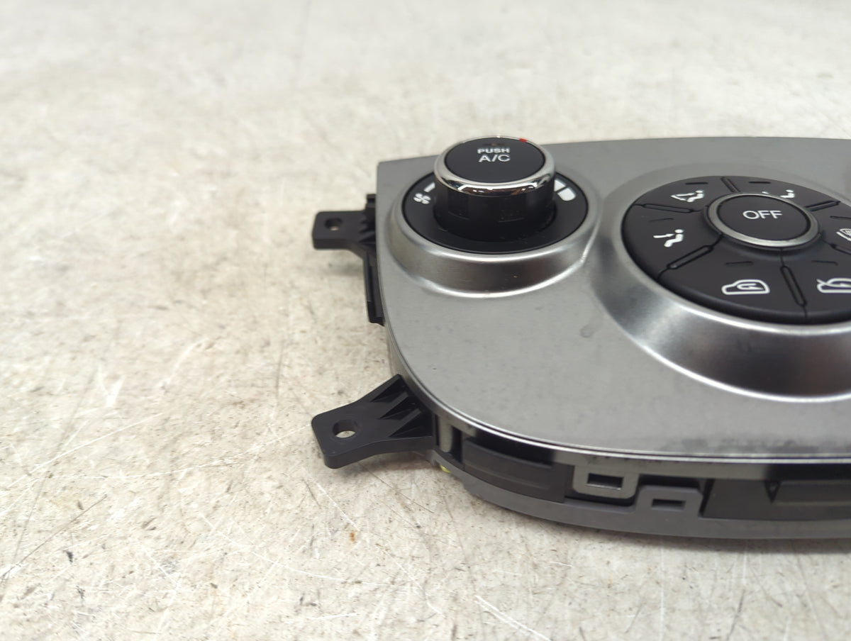 2010-2012 Hyundai Santa Fe Climate Control Module Temperature AC/Heater Replacement P/N:Q138W01Z 97250-0W101CA Fits OEM Used