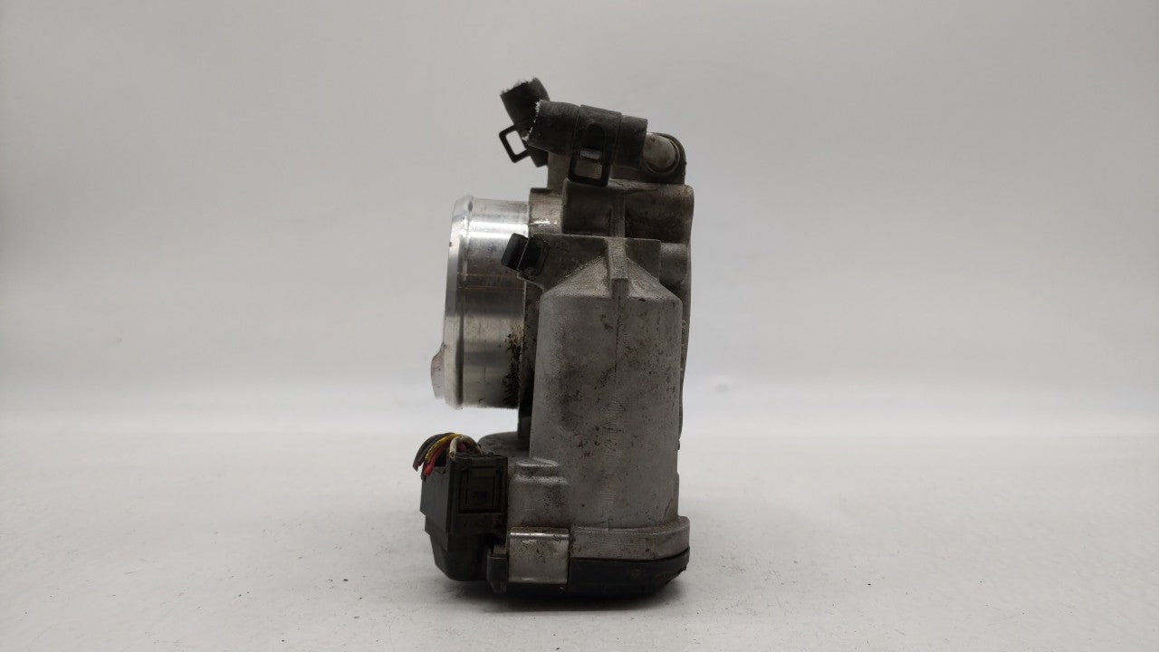 2010-2012 Hyundai Santa Fe Throttle Body P/N:35100-25400 35100-25200 Fits Fits 2006 2007 2008 2009 2010 2011 2012 2013 OEM U