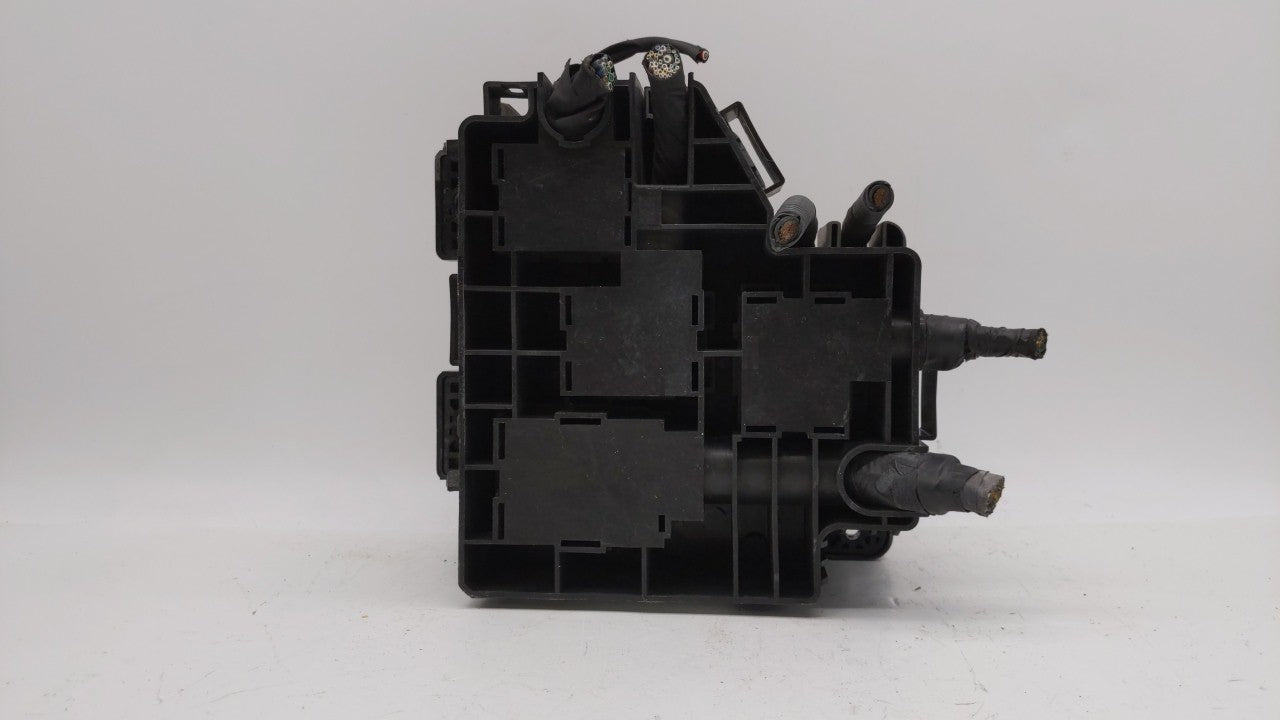 2010-2012 Hyundai Santa Fe Fusebox Fuse Box Panel Relay Module P/N:91115-2B050 91950-2B710 Fits Fits 2010 2011 2012 OEM Used