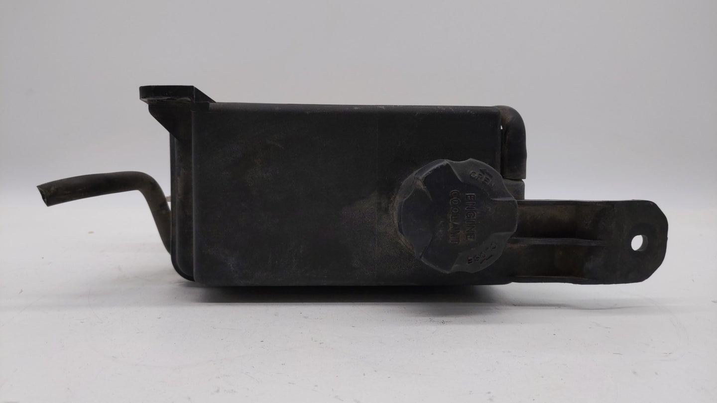 2010 Hyundai Santa Fe Radiator Coolant Overflow Expansion Tank Bottle - Oemusedautoparts1.com