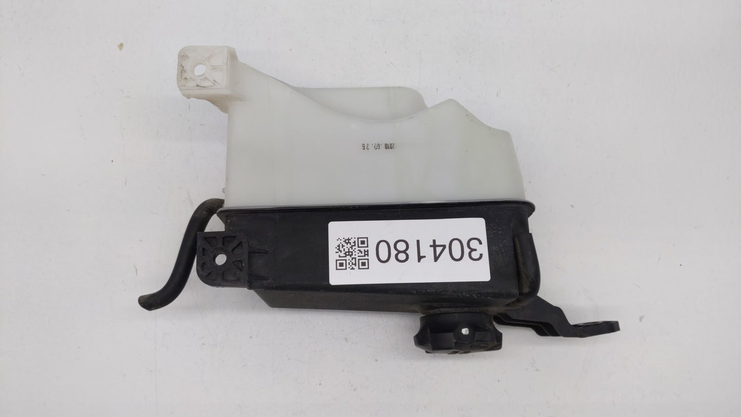2010 Hyundai Santa Fe Radiator Coolant Overflow Expansion Tank Bottle - Oemusedautoparts1.com