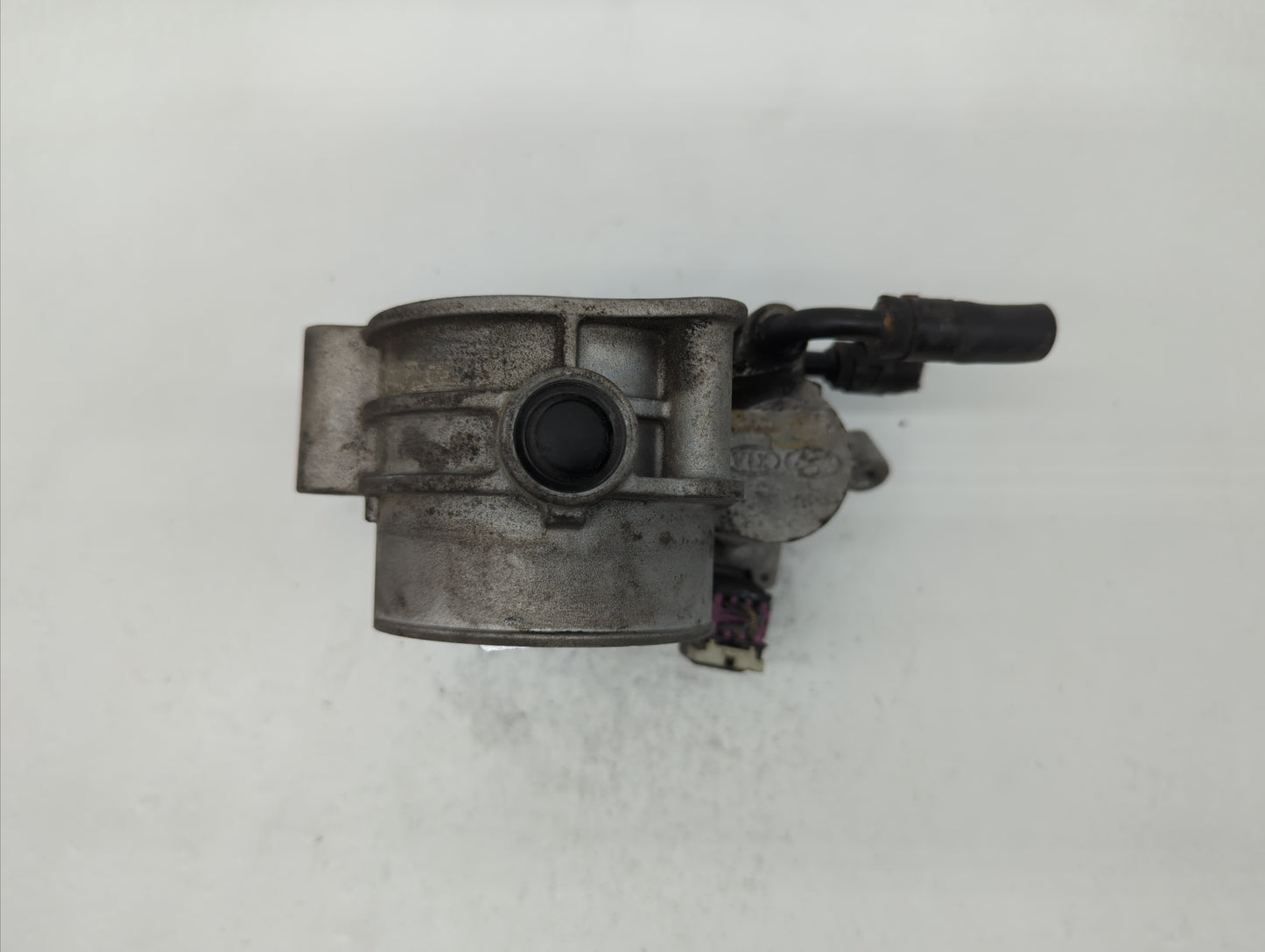 2010-2012 Hyundai Santa Fe Throttle Body P/N:28099075 35100-3C700 Fits Fits 2010 2011 2012 2013 2014 OEM Used Auto Parts - O