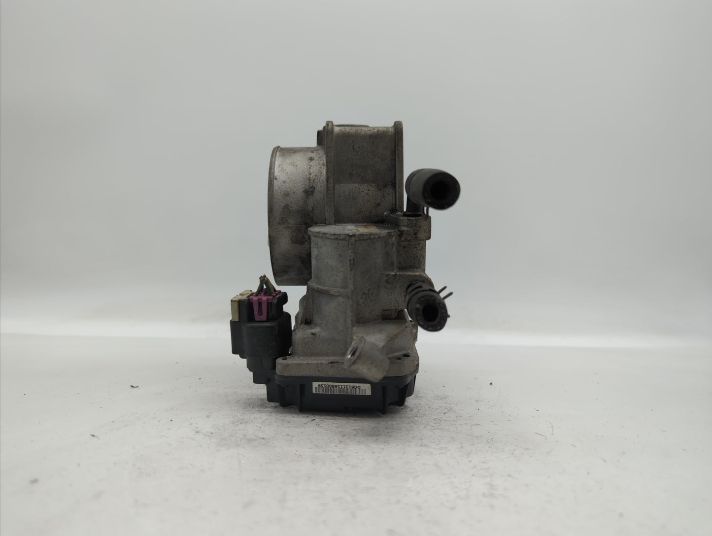 2010-2012 Hyundai Santa Fe Throttle Body P/N:28099075 35100-3C700 Fits Fits 2010 2011 2012 2013 2014 OEM Used Auto Parts - O