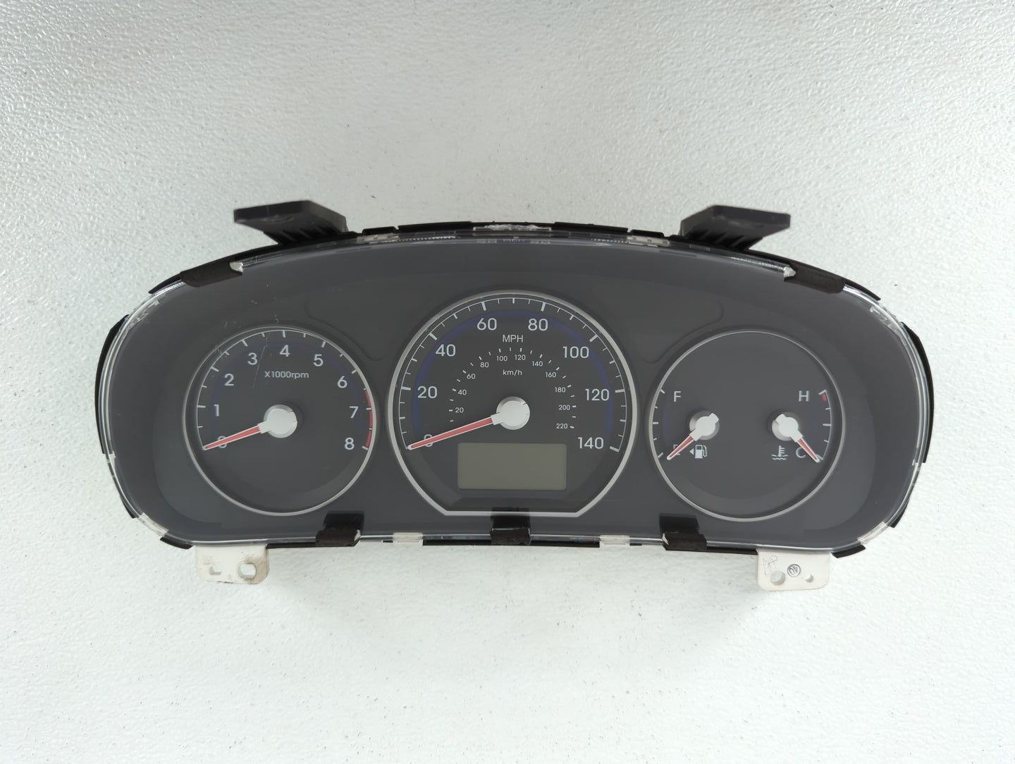 2010-2012 Hyundai Santa Fe Instrument Cluster Speedometer Gauges P/N:94011-0W030CA 94011-0W031 Fits Fits 2010 2011 2012 OEM 
