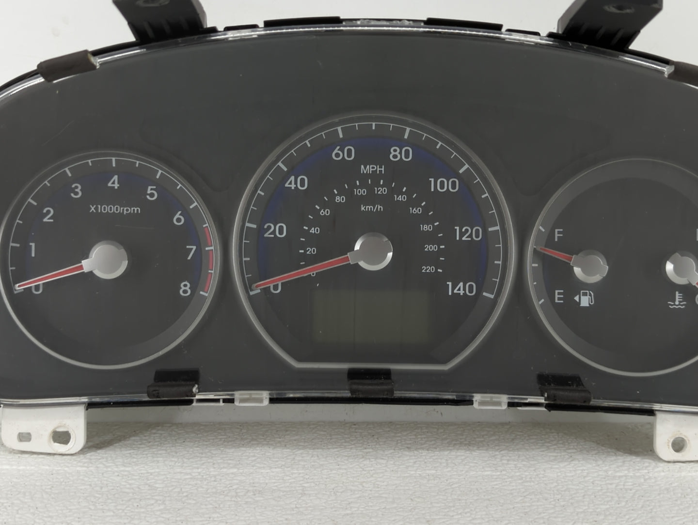 2010-2012 Hyundai Santa Fe Instrument Cluster Speedometer Gauges P/N:94011-0W030CA 94011-0W031 Fits Fits 2010 2011 2012 OEM 