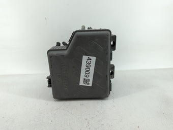 compare product 2010-2012 Hyundai Santa Fe Fusebox Fuse Box Panel Relay Module P/N:91115-2B050 91950-2B710 Fits Fits 2010 2011 2012 OEM Used Auto Parts