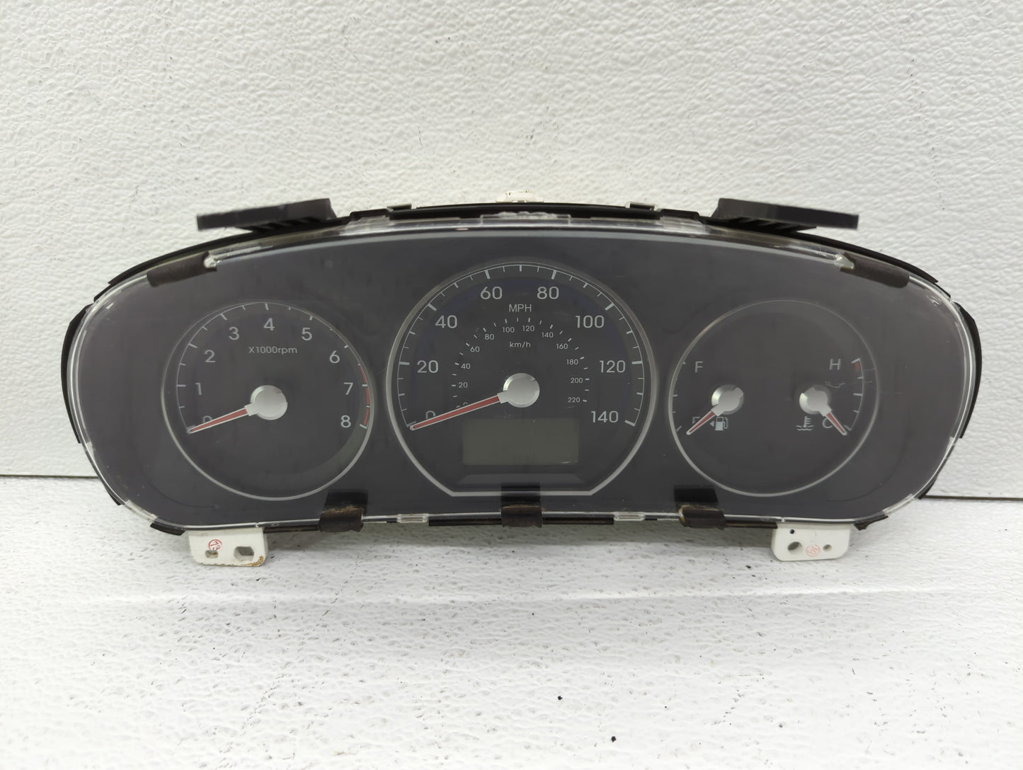 2010-2012 Hyundai Santa Fe Instrument Cluster Speedometer Gauges P/N:94011-0W030CA, 94011-0W031 Fits Fits 2010 2011 2012 OEM