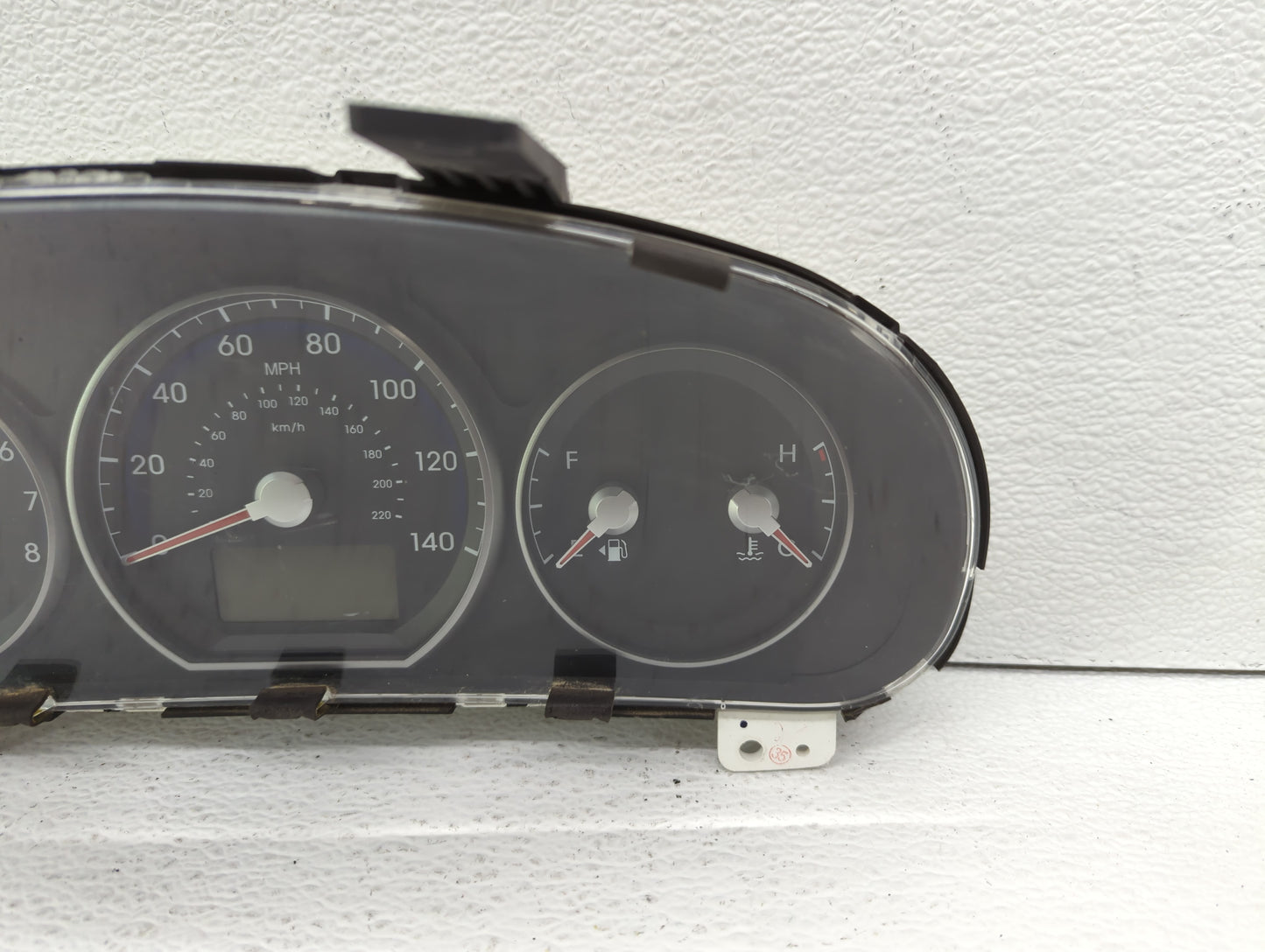 2010-2012 Hyundai Santa Fe Instrument Cluster Speedometer Gauges P/N:94011-0W030CA, 94011-0W031 Fits Fits 2010 2011 2012 OEM