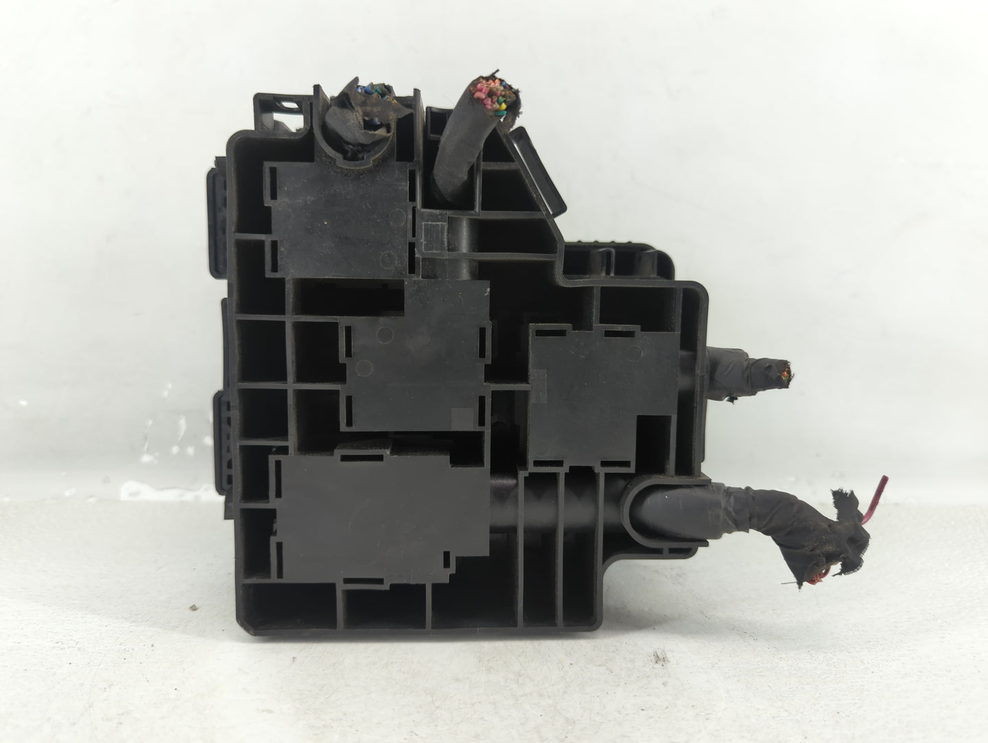 2010-2012 Hyundai Santa Fe Fusebox Fuse Box Panel Relay Module P/N:91115-2B050 Fits Fits 2010 2011 2012 OEM Used Auto Parts 