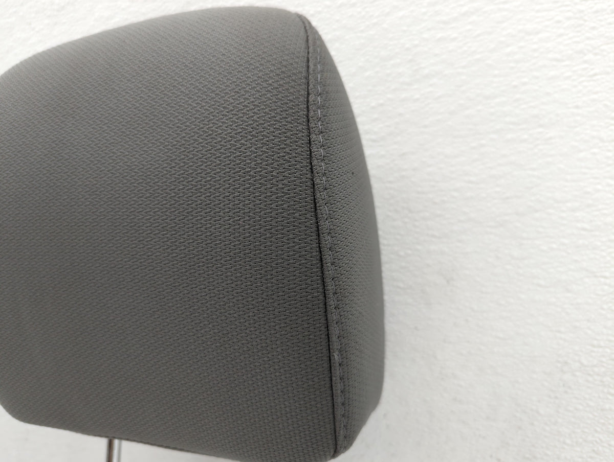 2011 Hyundai Santa Fe Headrest Head Rest Rear Center Seat Fits OEM Used Auto Parts - Oemusedautoparts1.com