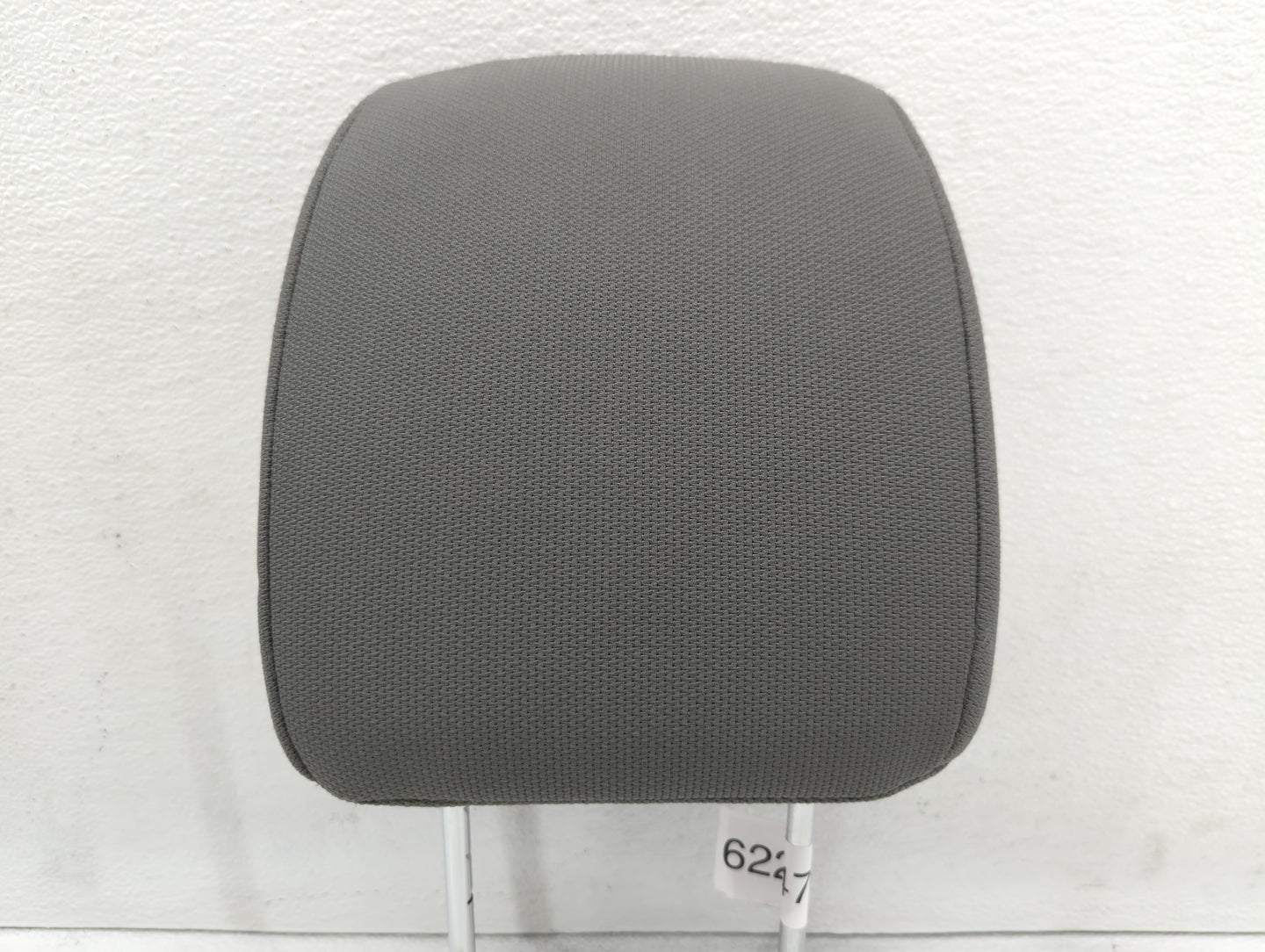 2010-2012 Hyundai Santa Fe Headrest Head Rest Front Driver Passenger Seat Fits Fits 2010 2011 2012 OEM Used Auto Parts - Oem