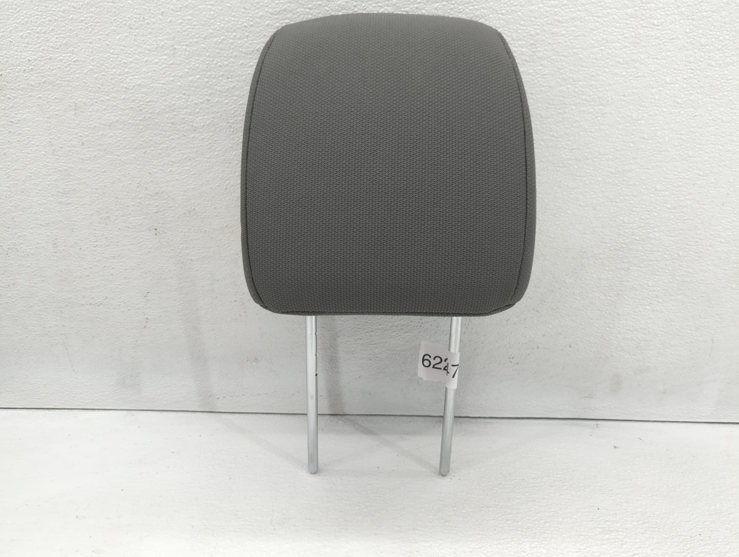 2010-2012 Hyundai Santa Fe Headrest Head Rest Front Driver Passenger Seat Fits Fits 2010 2011 2012 OEM Used Auto Parts - Oem