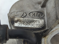 2010-2012 Hyundai Santa Fe Throttle Body P/N:28099075 35100-3C700 Fits Fits 2010 2011 2012 2013 2014 OEM Used Auto Parts - O