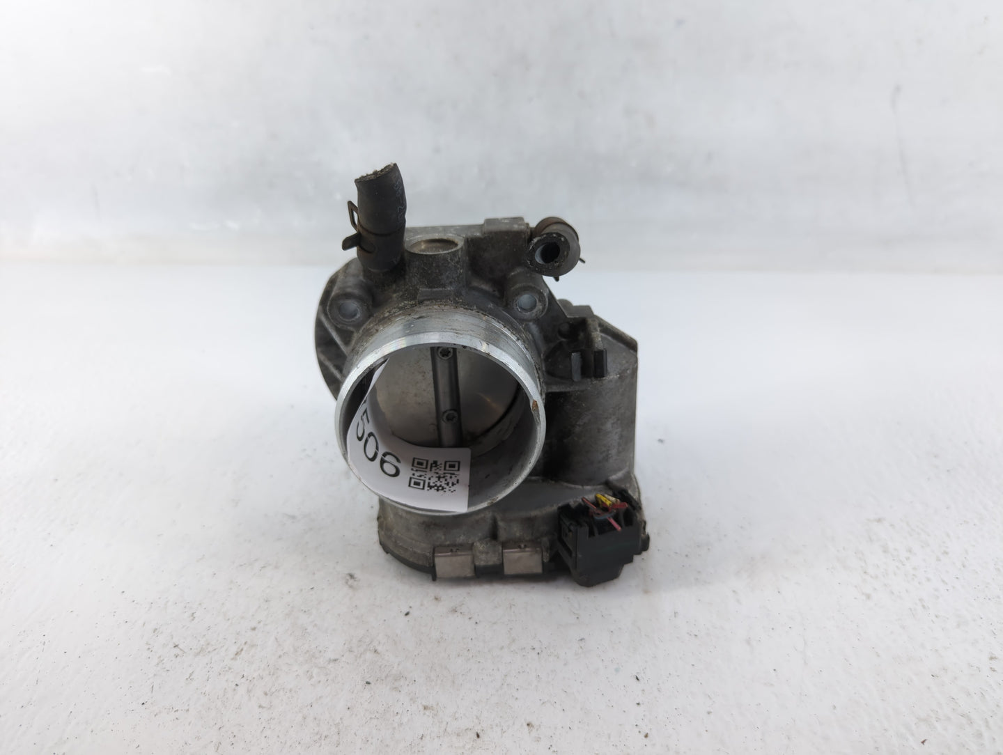 2010-2012 Hyundai Santa Fe Throttle Body P/N:9 590 930 001 35100-25400 Fits Fits 2010 2011 2012 2013 2014 OEM Used Auto Part