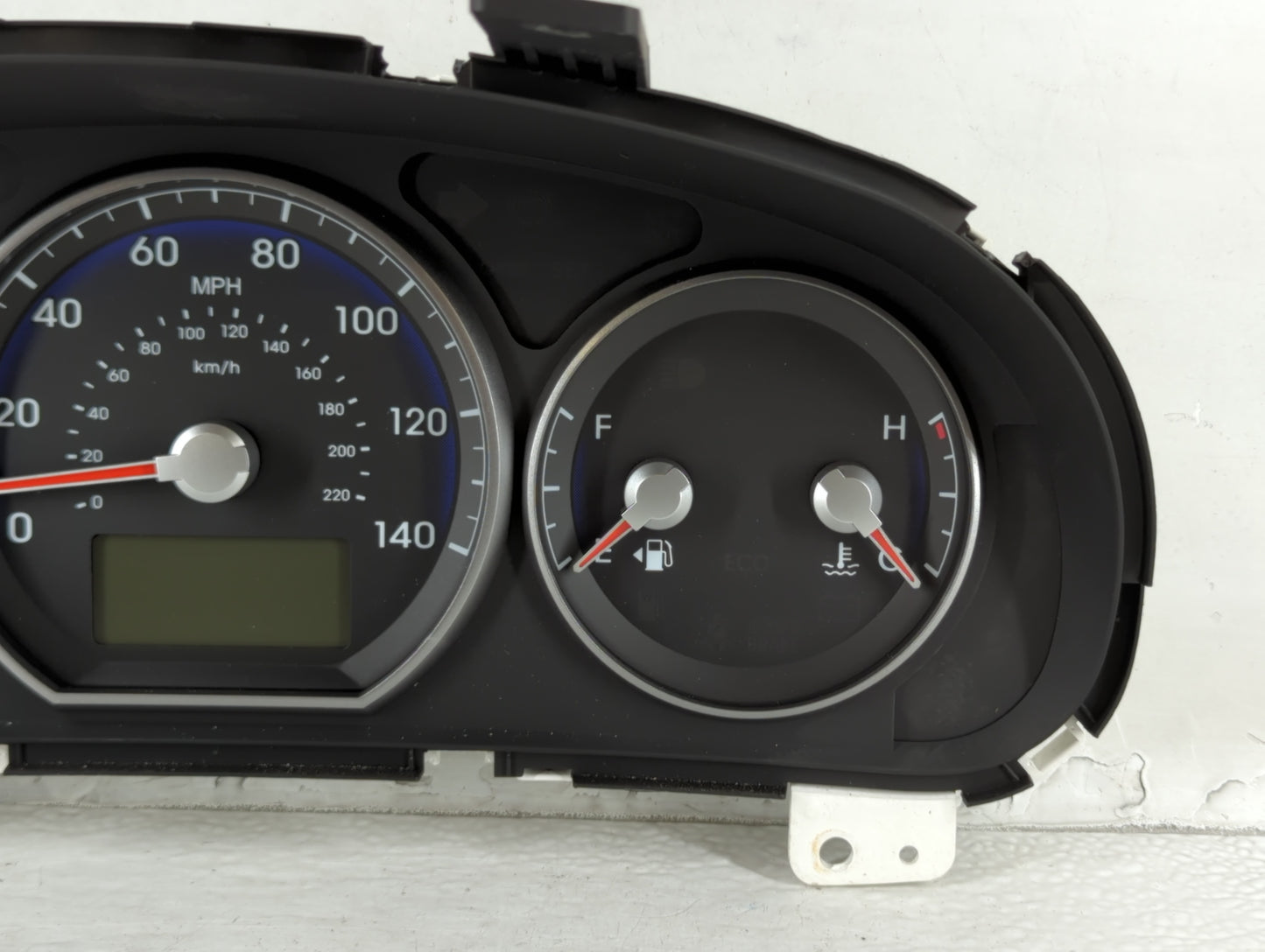 2010-2012 Hyundai Santa Fe Instrument Cluster Speedometer Gauges P/N:94011-0W030CA 0245W03Z Fits Fits 2010 2011 2012 OEM Use