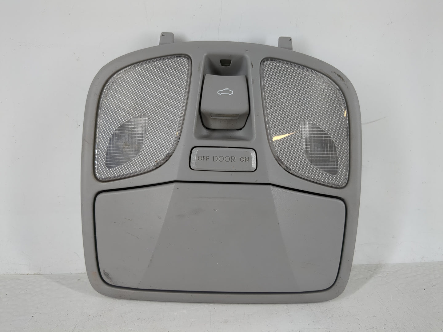 2011-2013 Hyundai Sonata Overhead Roof Console Interior Dome Light - Oemusedautoparts1.com