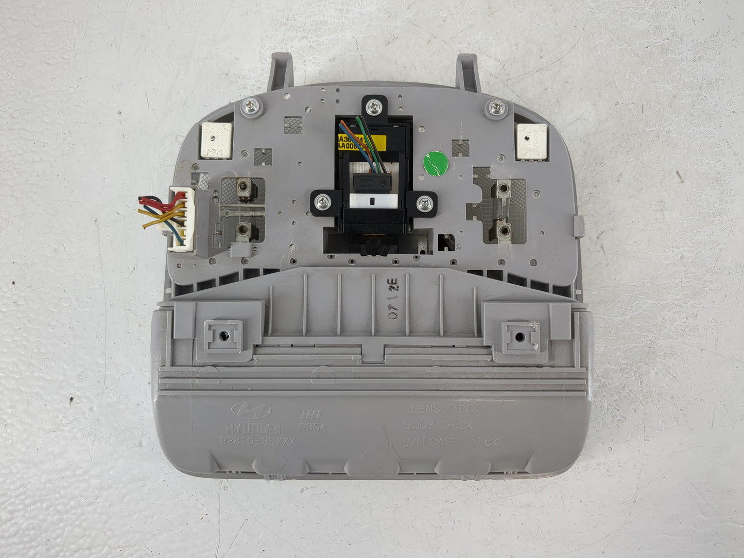2011-2013 Hyundai Sonata Overhead Roof Console Interior Dome Light - Oemusedautoparts1.com
