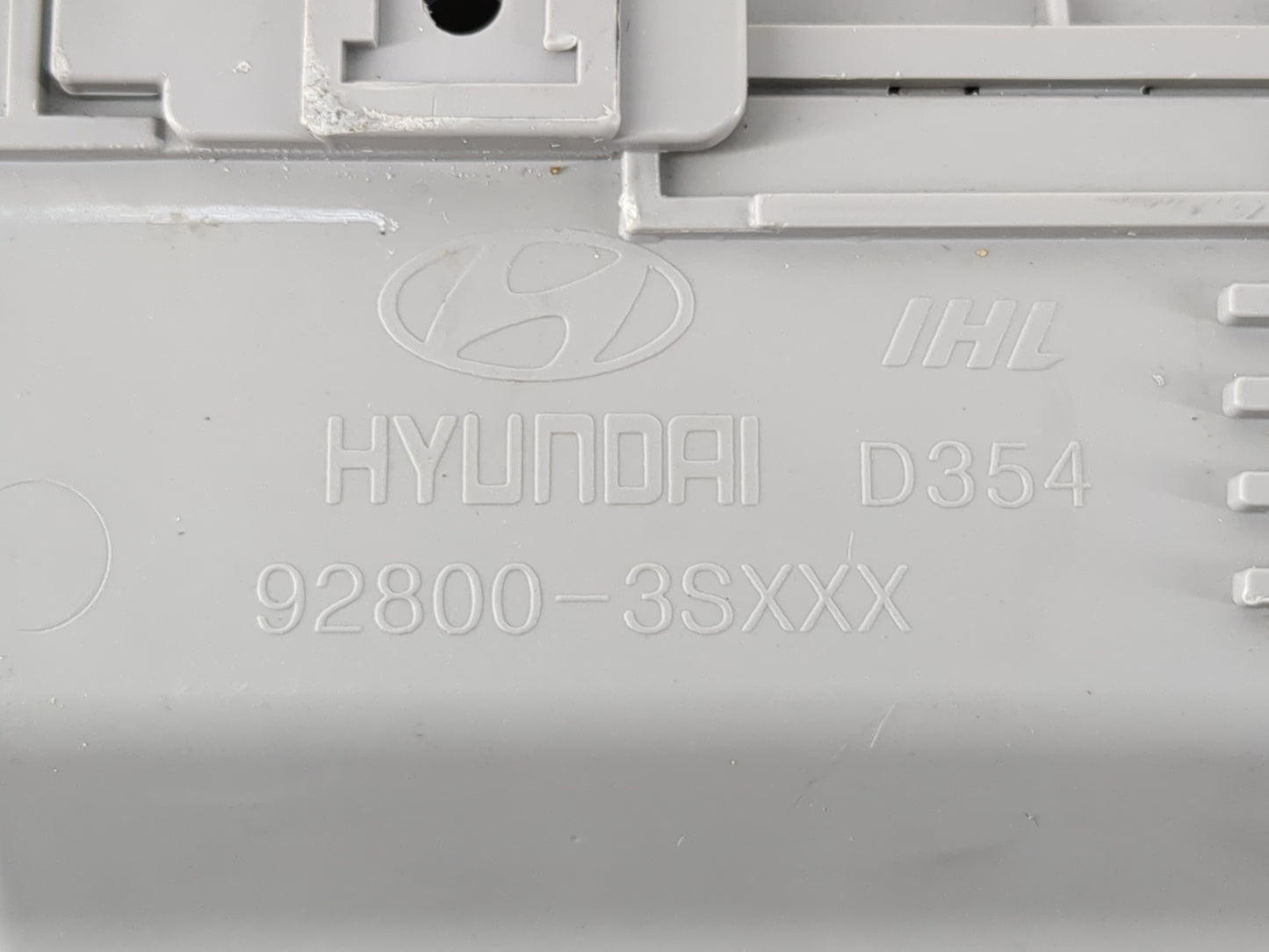 2011-2015 Hyundai Sonata Overhead Roof Console Interior Dome Light - Oemusedautoparts1.com