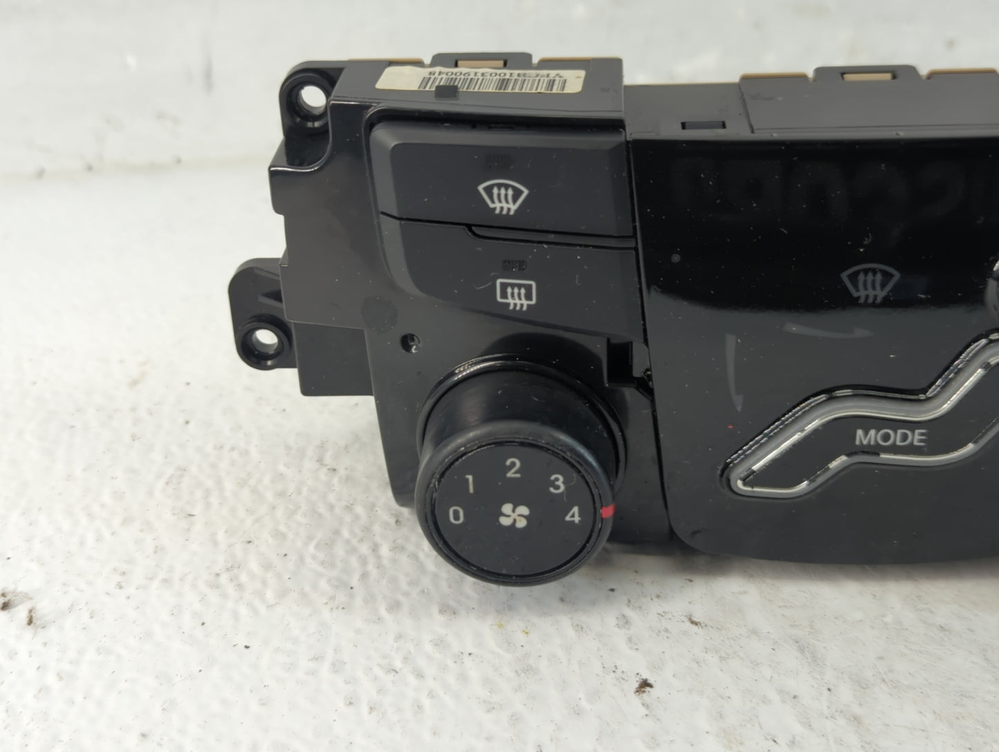 2011 Hyundai Sonata Climate Control Module Temperature AC/Heater Replacement P/N:97250-3 Fits OEM Used Auto Parts - Oemuseda