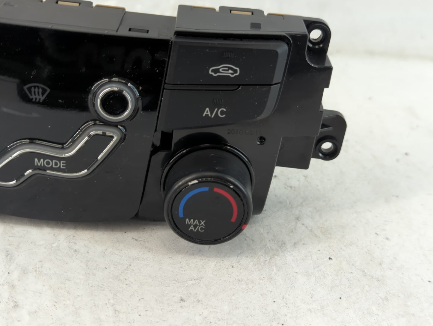 2011 Hyundai Sonata Climate Control Module Temperature AC/Heater Replacement P/N:97250-3 Fits OEM Used Auto Parts - Oemuseda