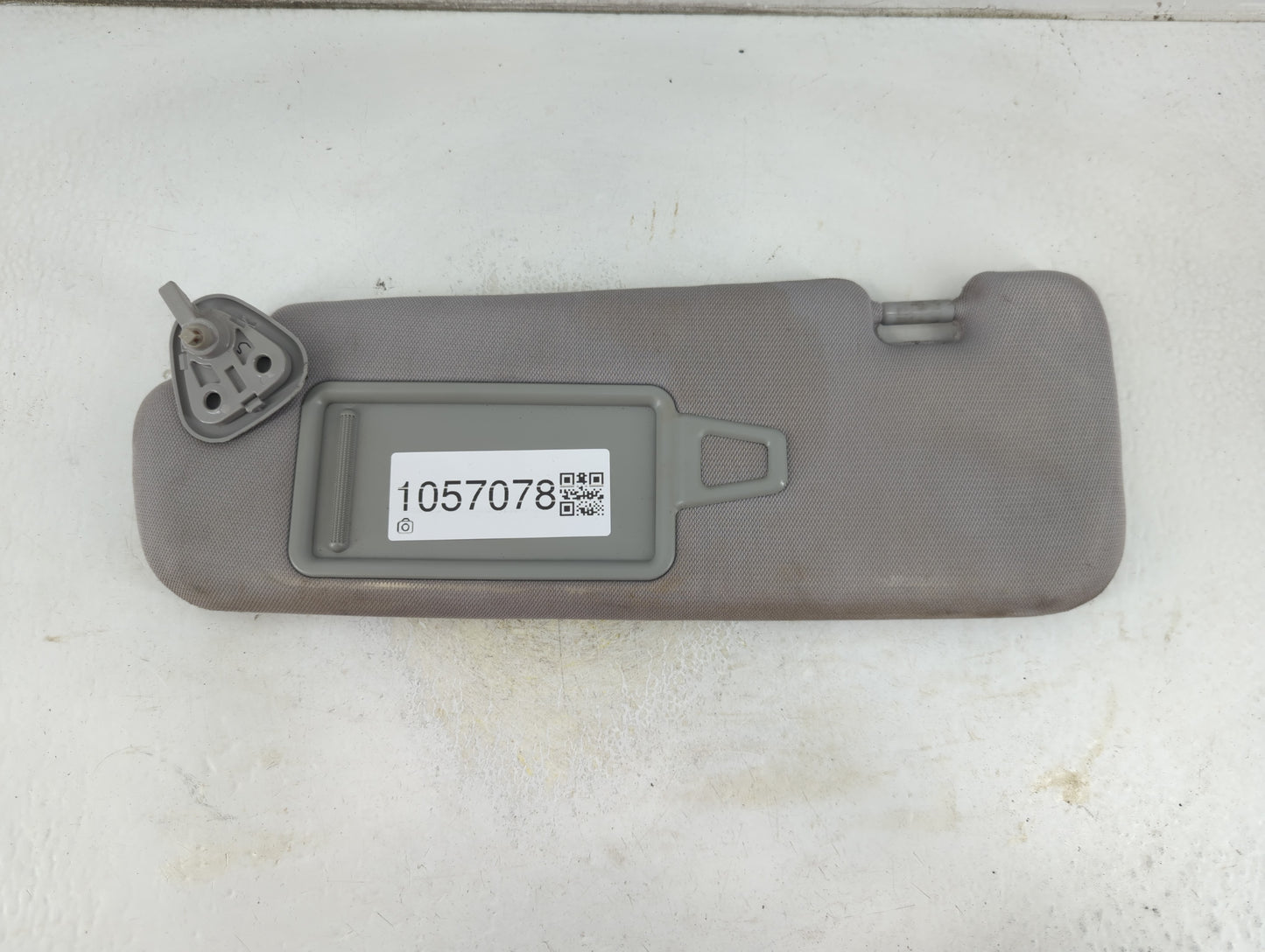2011-2014 Hyundai Sonata Sun Visor Shade Replacement Driver Left Mirror Fits Fits 2011 2012 2013 2014 OEM Used Auto Parts - 