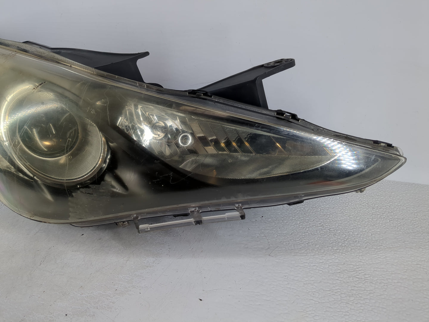 2011-2014 Hyundai Sonata Driver Left Oem Head Light Headlight Lamp - Oemusedautoparts1.com