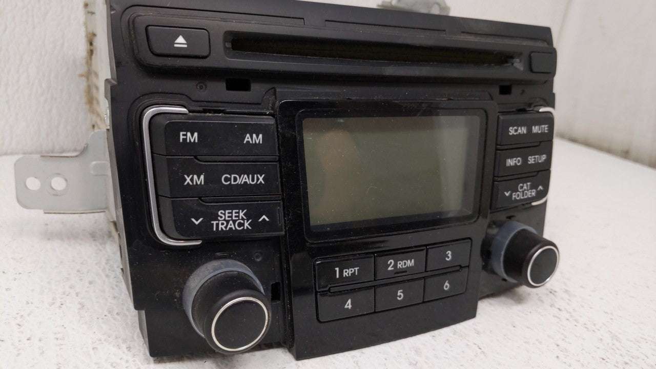 2011-2011 Hyundai Sonata Am Fm Cd Player Radio Receiver - Oemusedautoparts1.com