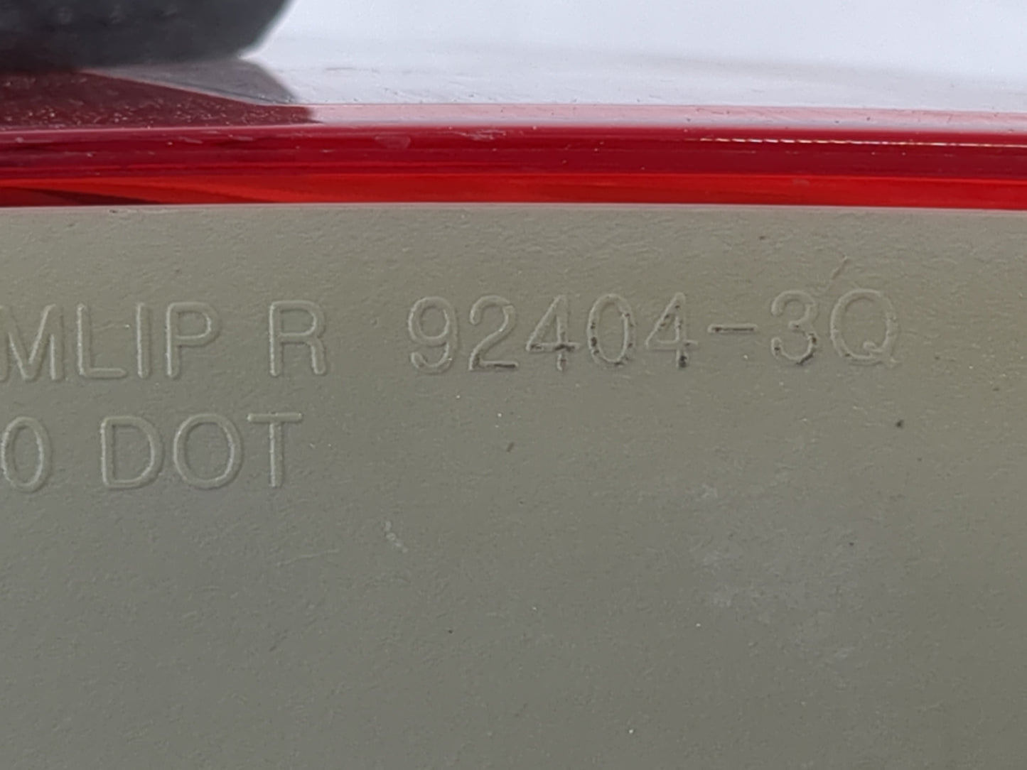 2011-2014 Hyundai Sonata Tail Light Assembly Passenger Right OEM P/N:92404-3Q Fits Fits 2011 2012 2013 2014 OEM Used Auto Pa